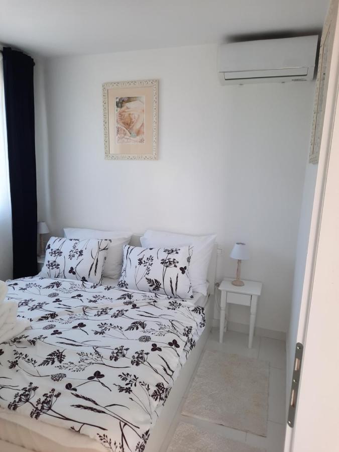 Ferienwohnung Penzion U Kapitana Vir Exterior foto